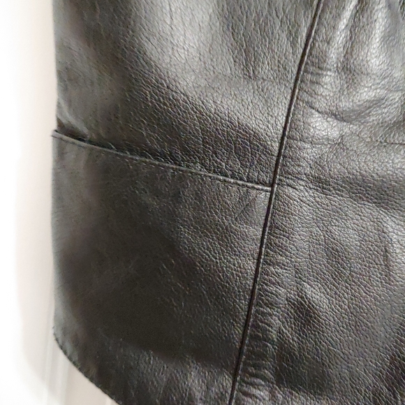 Xelement  Women's Black Leather Biker Vest - Picture 6 of 9